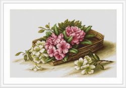 B510 Набор для вышивания Luca-S "Цветы азалии в корзине"