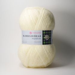 Пряжа ПЕХОРКА Великолепная // 007 // 23 // Слоновая кость