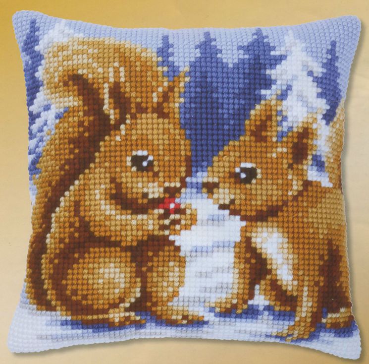 Набор для вышивания крестом Vervaco "Белочки с ягодкой"