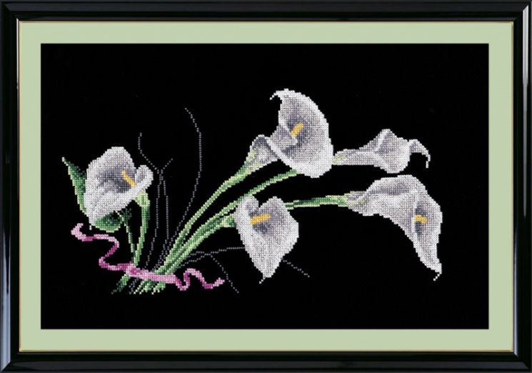 Набор для вышивания крестом ОВЕН "Каллы на черном" 556